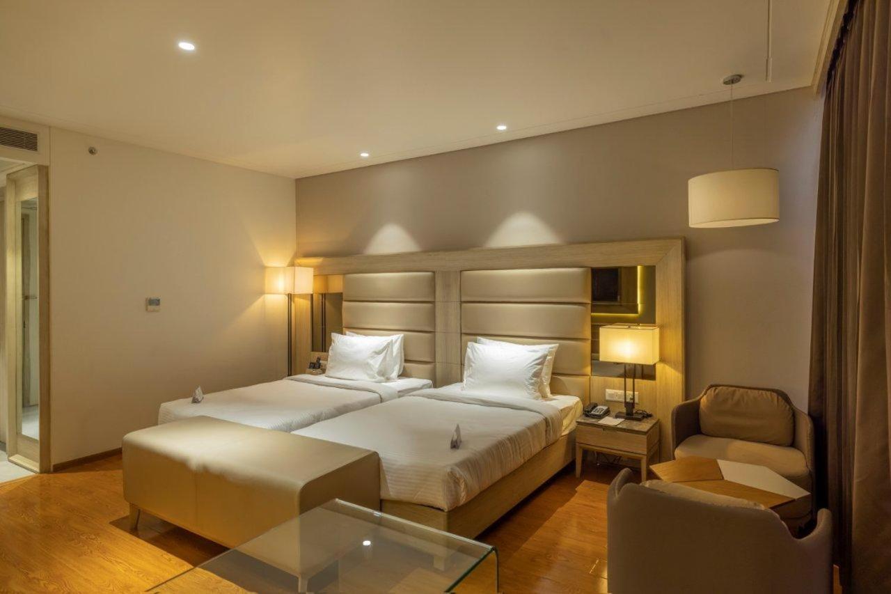 Sarovar Portico Morbi 외부 사진