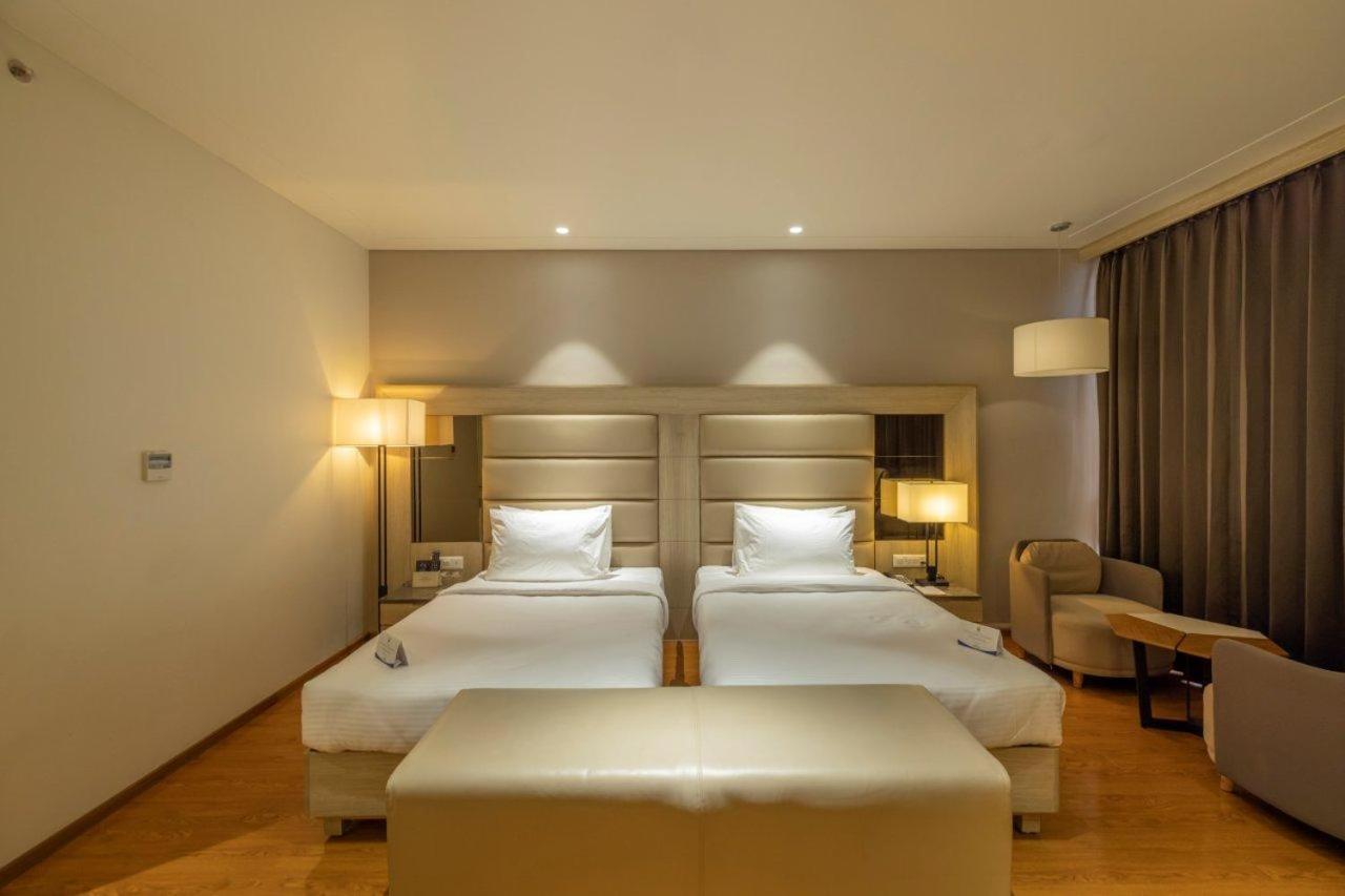 Sarovar Portico Morbi 외부 사진