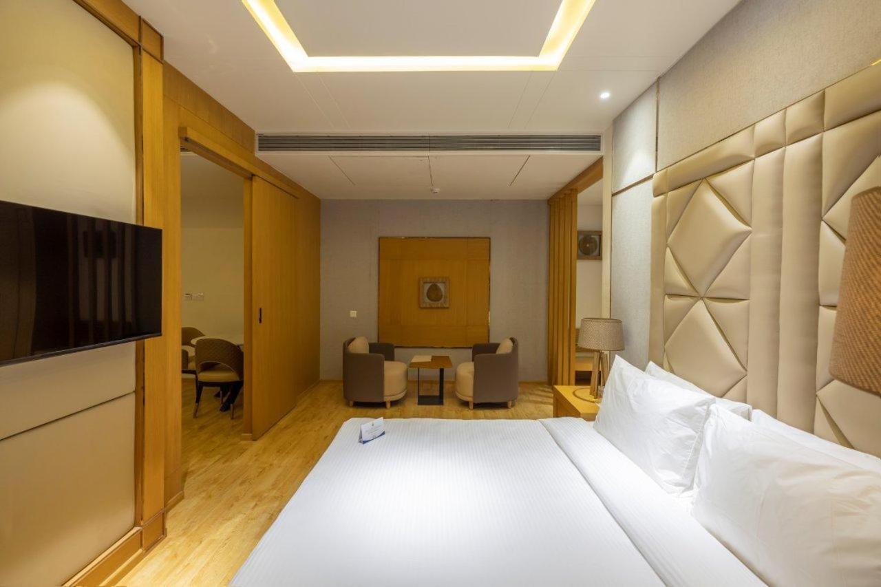 Sarovar Portico Morbi 외부 사진