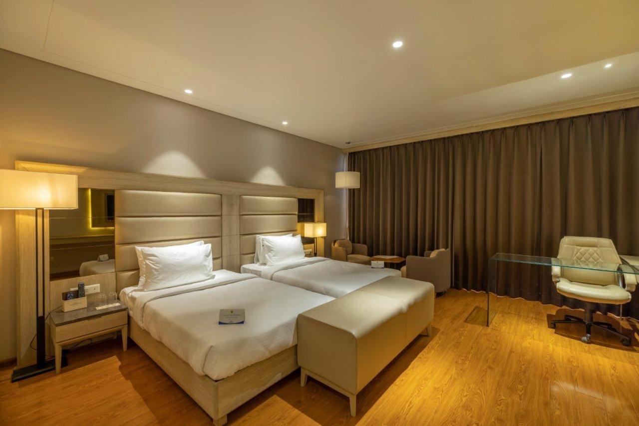 Sarovar Portico Morbi 외부 사진