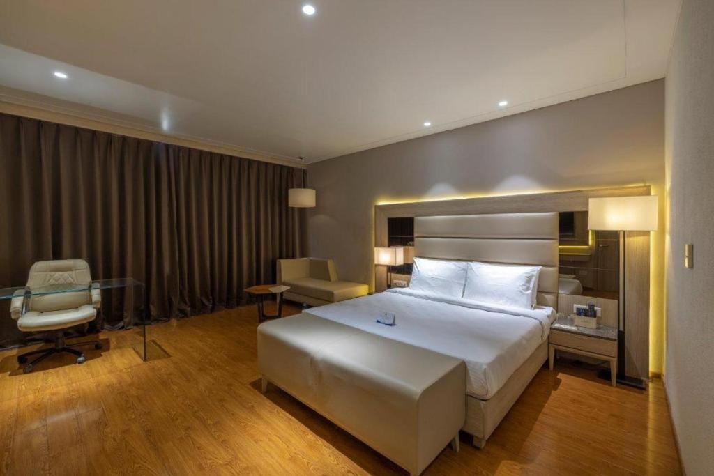 Sarovar Portico Morbi 외부 사진
