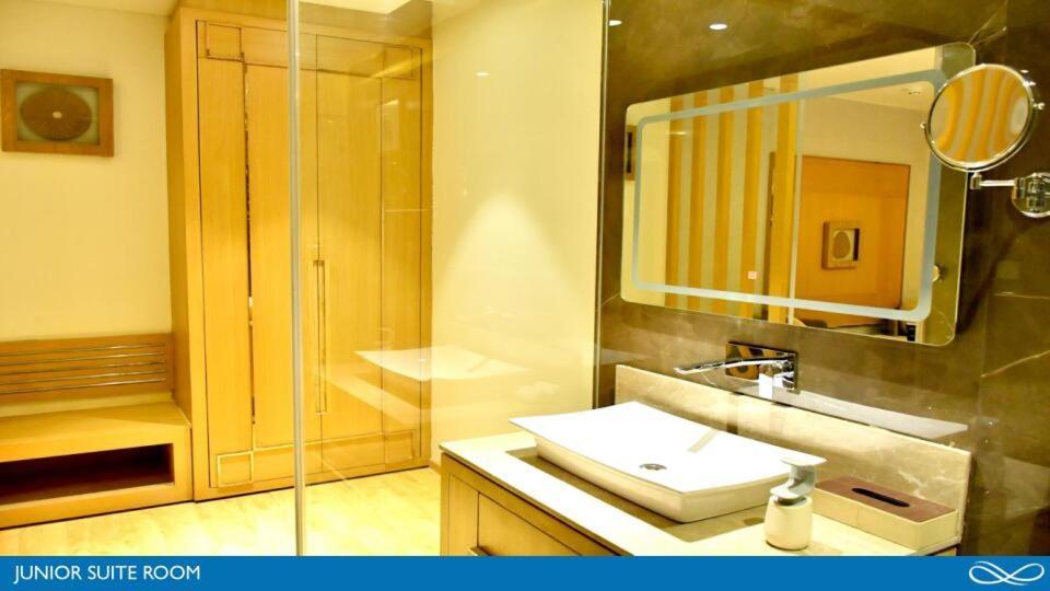 Sarovar Portico Morbi 외부 사진