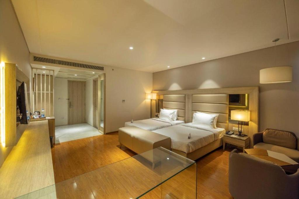 Sarovar Portico Morbi 외부 사진