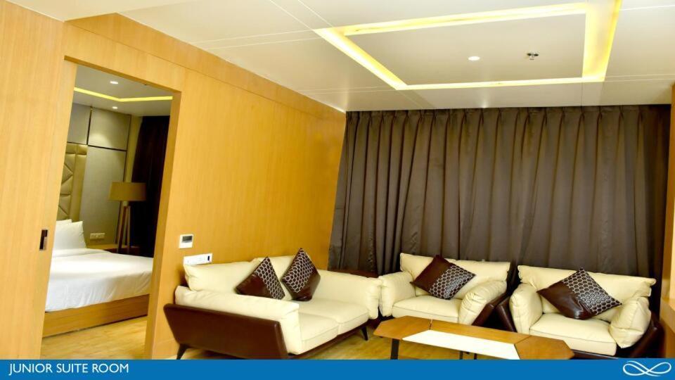 Sarovar Portico Morbi 외부 사진